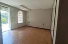 5 Bed House with En Suite in Runda - 16
