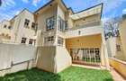 4 Bed Townhouse with En Suite in Kyuna - 1