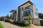 5 Bed Townhouse with En Suite at Lavington Green - 2