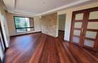 5 Bed Townhouse with En Suite at Lavington - 18