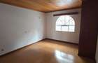 5 Bed Townhouse with En Suite at Brookside Drive - 10