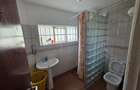 5 Bed Townhouse with En Suite at Lavington - 10