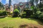 5 Bed Townhouse with En Suite in Lavington - 2