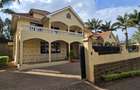 4 Bed Townhouse with En Suite at Convent Drive - 2