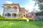 5 Bed House with En Suite in Nyari - 1