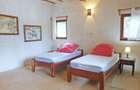 4 Bed Villa with En Suite in Watamu - 16