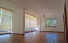 5 Bed Villa with En Suite at Convent Road - 13