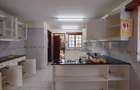 5 Bed Townhouse with En Suite in Spring Valley - 2