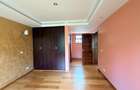 4 Bed Villa with En Suite in Lavington - 12