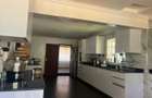 5 Bed House with En Suite in Nyari - 18