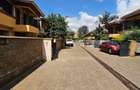 5 Bed Townhouse with En Suite at Lavington - 1