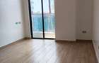 Serviced 2 Bed Apartment with En Suite at 2 Avanue - 4
