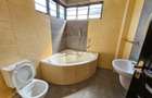 5 Bed House with En Suite in Lavington - 11