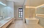 5 Bed Townhouse with En Suite at Convent Drive. - 19