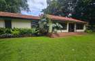 4 Bed House with En Suite in Rosslyn - 9