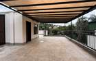 5 Bed Townhouse with En Suite in Lavington - 19