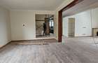 5 Bed Townhouse with En Suite at Windy Ridge - 10