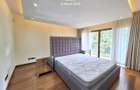 5 Bed Villa with En Suite at Lavington Green - 14