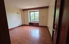 4 Bed Apartment with En Suite at Brookside Drive - 6