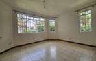 4 Bed House with En Suite in Spring Valley - 15