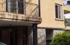 5 Bed Townhouse with En Suite in Spring Valley - 12