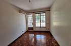 5 Bed Townhouse with En Suite in Lavington - 13