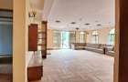 6 Bed Villa with En Suite in Ridgeways - 7