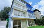5 Bed Townhouse with En Suite in Lavington - 1