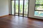 4 Bed Apartment with En Suite at Two Rivers Loft - 19