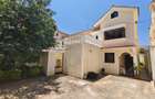 4 Bed Townhouse with En Suite at Lavington Green - 3