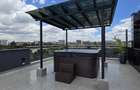 2 Bed Apartment with En Suite at Riverside Dr - 17