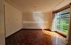 4 Bed House with En Suite in Nyari - 7