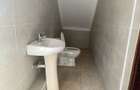 5 Bed Townhouse with En Suite in Karen - 10