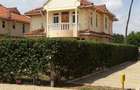 4 Bed Townhouse with En Suite in Nyali Area - 10