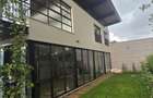 4 Bed Townhouse with En Suite at Paradise - 1