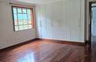 4 Bed House with En Suite at Mimosas Drive - 18
