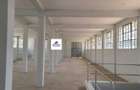 6,000 ft² Warehouse with Fibre Internet in Industrial Area - 4