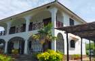 3 Bed Villa with En Suite at Kuruwitu - 5