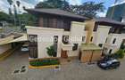 5 Bed Townhouse with En Suite in Lavington - 1