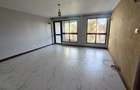 3 Bed Apartment with Gym in Garden Estate - 20