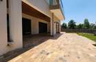 5 Bed House with En Suite in Runda - 2