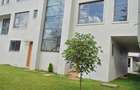 6 Bed Townhouse with En Suite at Lavington Green - 2