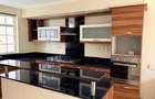 5 Bed House with En Suite in Spring Valley - 15