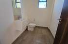 4 Bed Apartment with En Suite in Rosslyn - 16