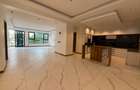 5 Bed Apartment with En Suite in Spring Valley - 15