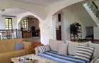 5 Bed Townhouse with En Suite in Kyuna - 5
