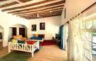 3 Bed Villa with En Suite in Diani - 6