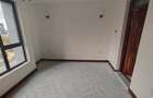 2 Bed Apartment with En Suite at Near Sarit Centre - 9