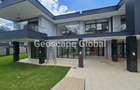 5 Bed House with En Suite in Nyari - 1
