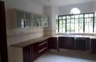 5 Bed House with En Suite at Lavington Green - 7